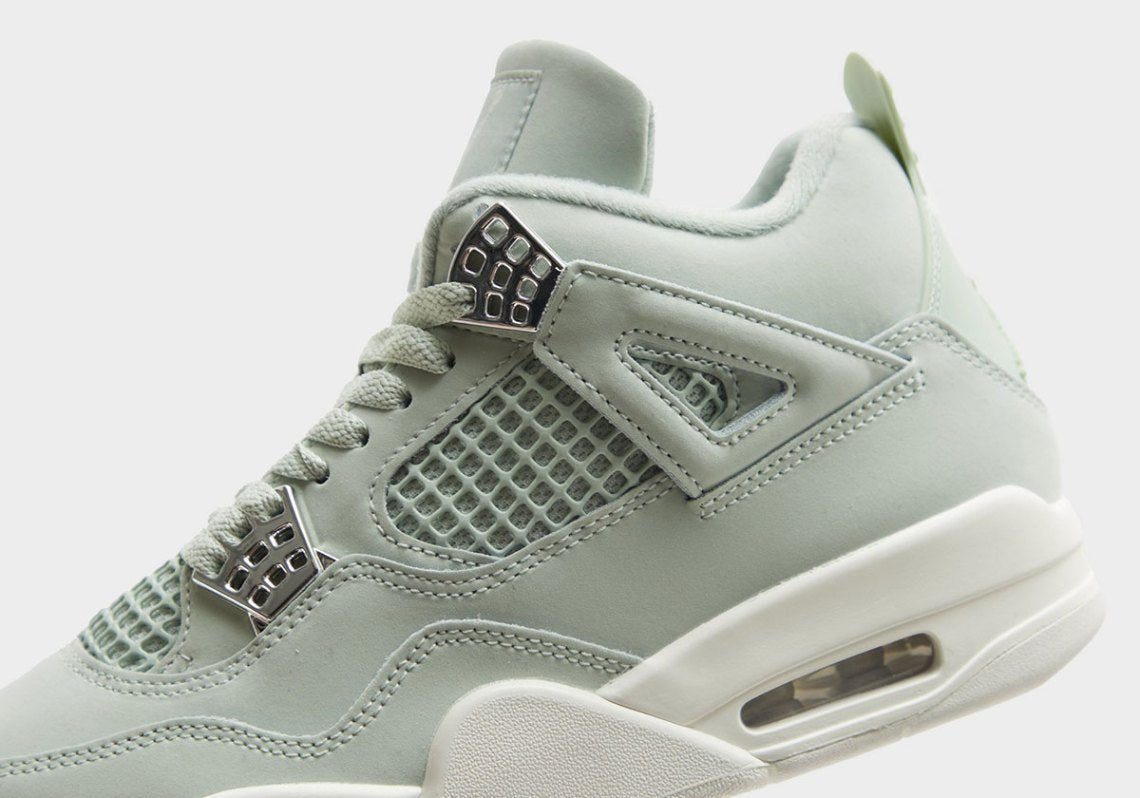 Air Jordan 4 Retro "Seafoam"